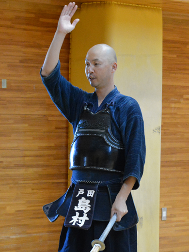 島村孝一〈錬士・六段〉